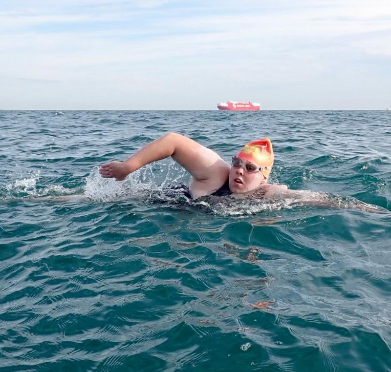 Izzy Weatherall swimming the English Channel