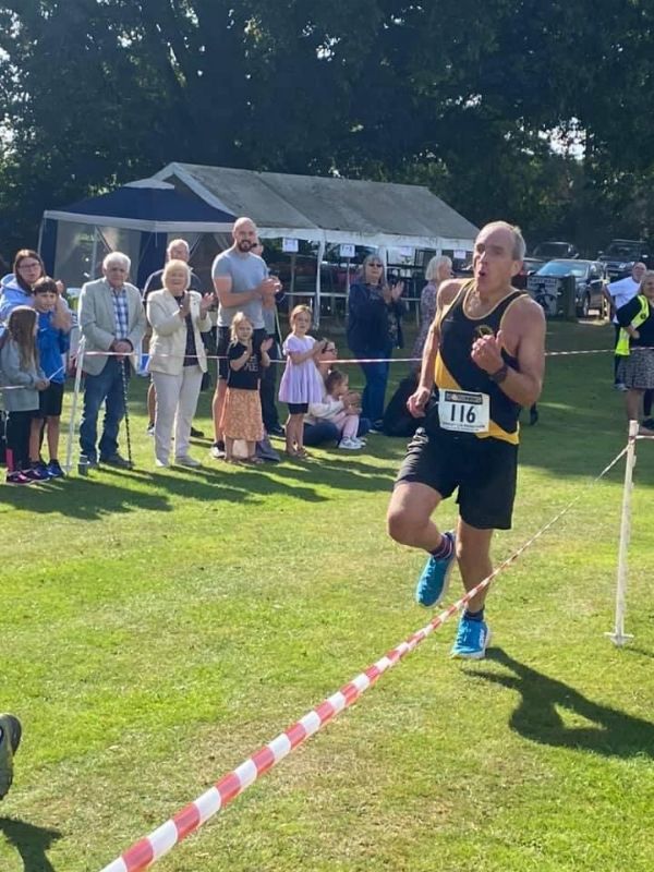 Nigel Tillott competing in the Apperley Quarter Marathon in the Autumn