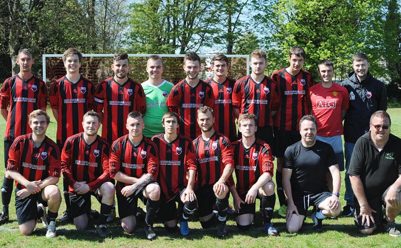 Minchinhampton’s unbeaten Division Three team in 2016/17