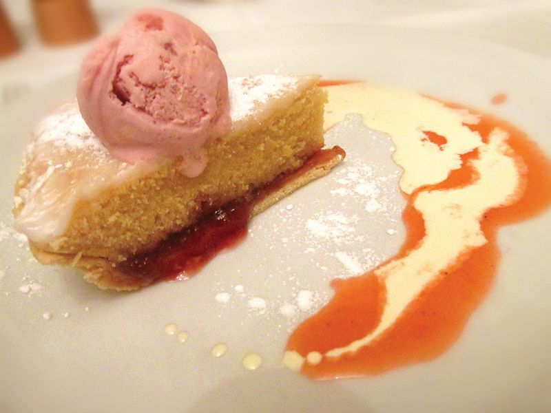 Bakewell Tart & Ice-Cream