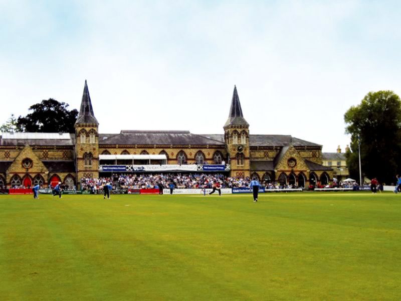 Dickie Bird will be at this year’s Cheltenham Cricket Festival on day two of Gloucestershire’s game against Leicestershire

