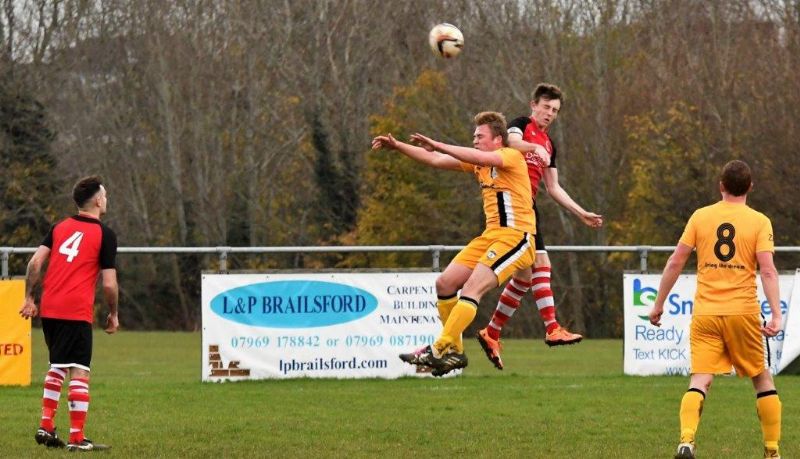 Action from Rockleaze Rangers v Kingswood in a game Rockleaze won 4-1. Kingswood are in yellow