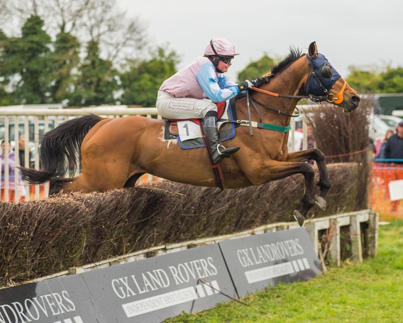 Lily Pinchin on the way to winning the Ladies’ Open at Andoversford in 2017